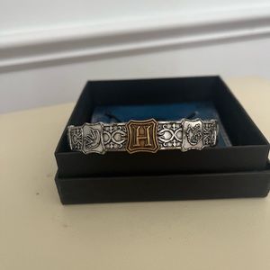 Alex and Ani New unworn Hogwarts is my Home man Cuff discontinued